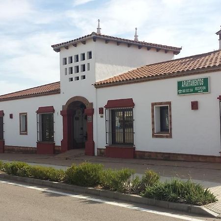 Apartamentos Turisticos - Hostal Los Alisos Алиседа Экстерьер фото