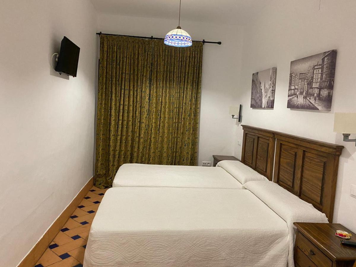 Apartamentos Turisticos - Hostal Los Alisos Алиседа Экстерьер фото