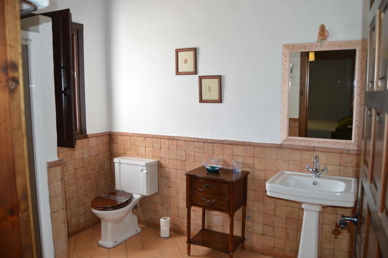 Apartamentos Turisticos - Hostal Los Alisos Алиседа Экстерьер фото